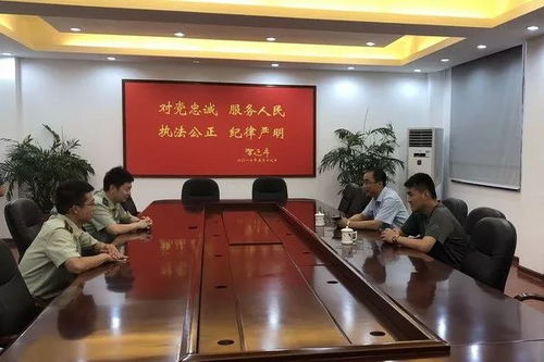 筑牢安全防線 泰州消防支隊(duì)多措并舉深化大型商業(yè)綜合體及易燃易爆企業(yè)專項(xiàng)治理